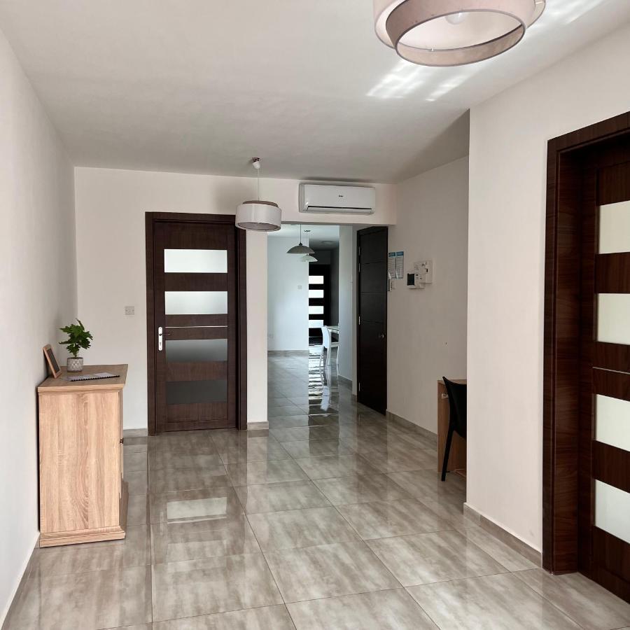 F4 Room 2, Private Room Two Single Beds Shared Bathroom มซิดา ภายนอก รูปภาพ